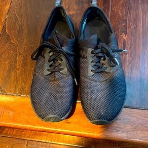 New Balance Women's FuelCore Nergize V1 Sneaker